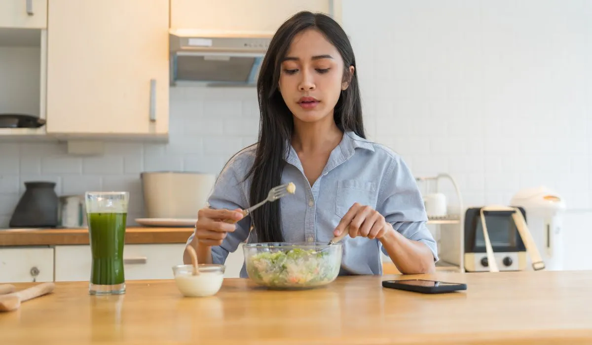 What to eat when nauseous but hungry during pregnancy with healthy pregnancy snacks